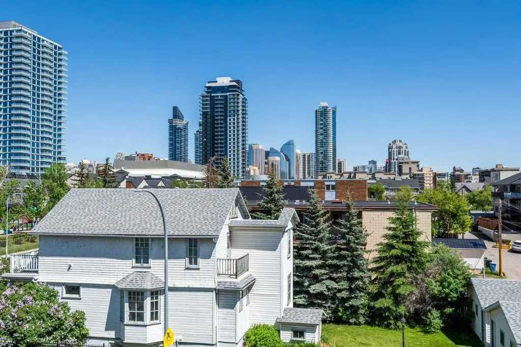 1703 11 Avenue SW Calgary AB T3K 1J5
