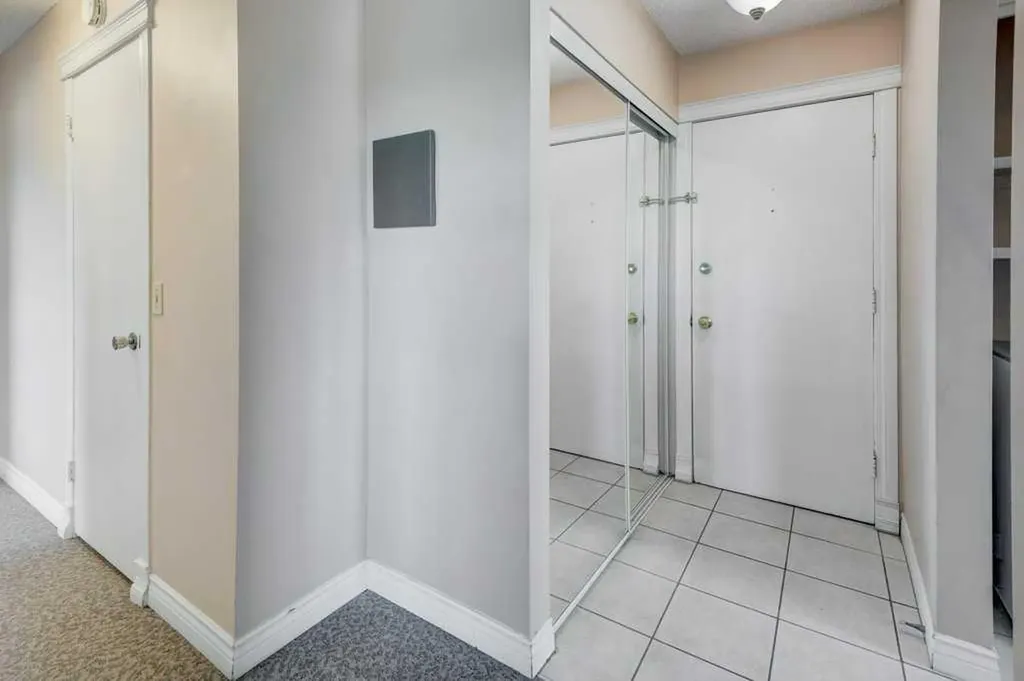 1703 11 Avenue SW Calgary AB T3K 1J5