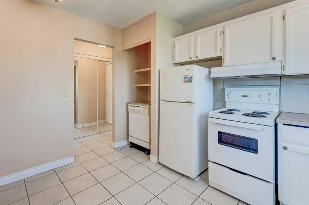 1703 11 Avenue SW Calgary AB T3K 1J5