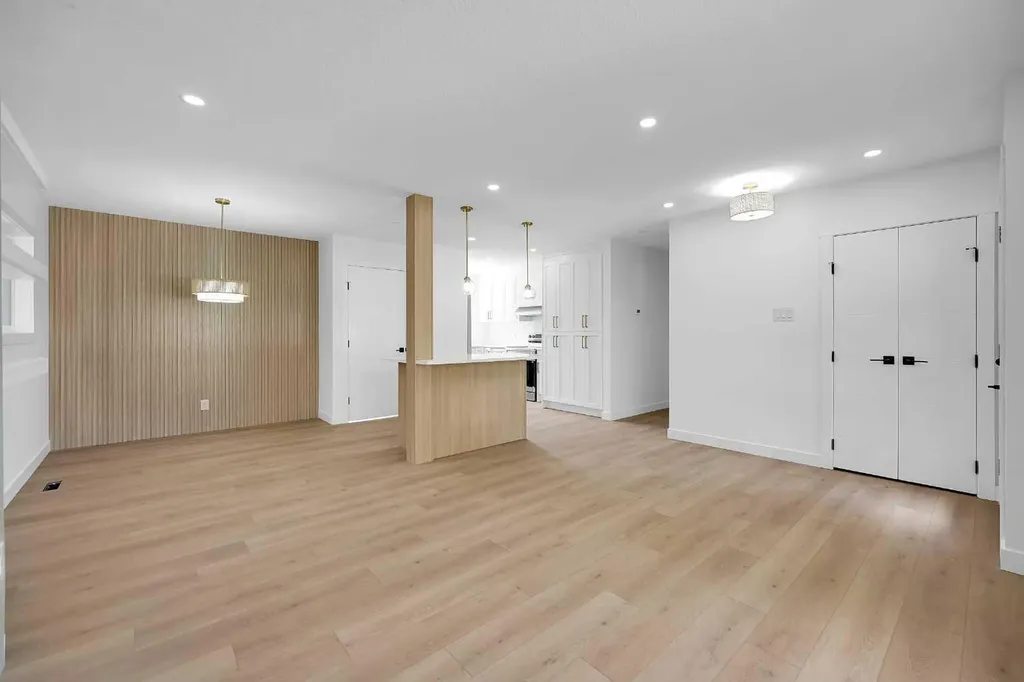 419 Acadia Drive SE Calgary AB T2J 0A9