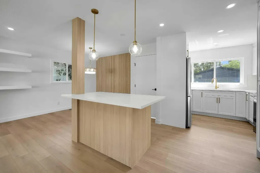 419 Acadia Drive SE Calgary AB T2J 0A9