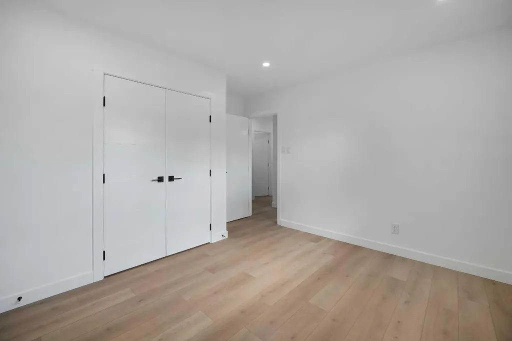 419 Acadia Drive SE Calgary AB T2J 0A9