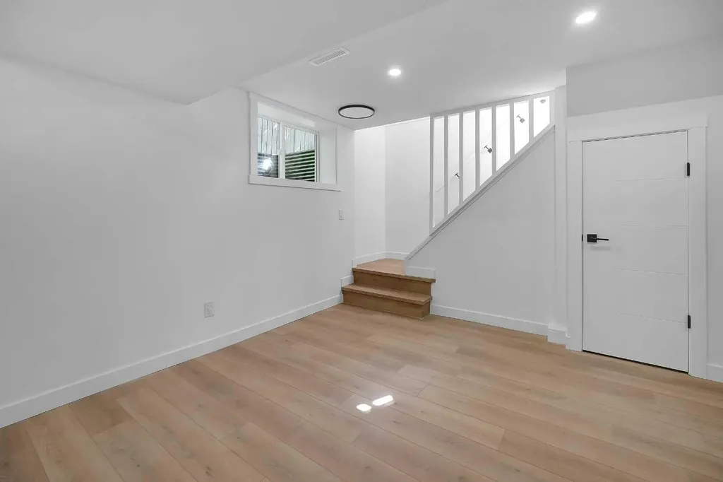 419 Acadia Drive SE Calgary AB T2J 0A9
