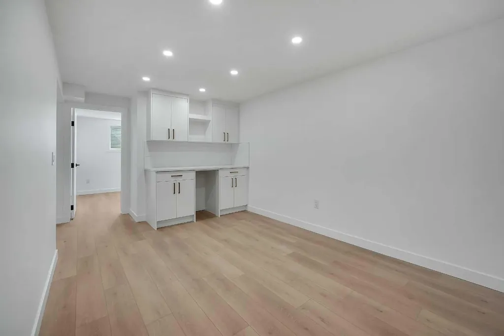 419 Acadia Drive SE Calgary AB T2J 0A9