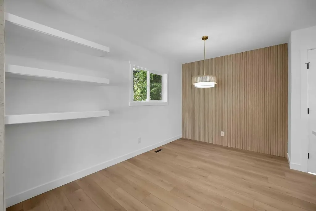 419 Acadia Drive SE Calgary AB T2J 0A9