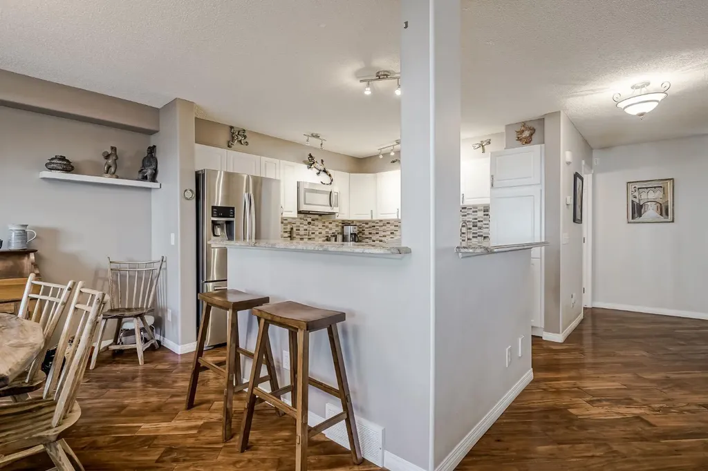 200 Sandstone Drive NW Calgary AB T3K4N7