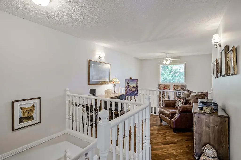 200 Sandstone Drive NW Calgary AB T3K4N7