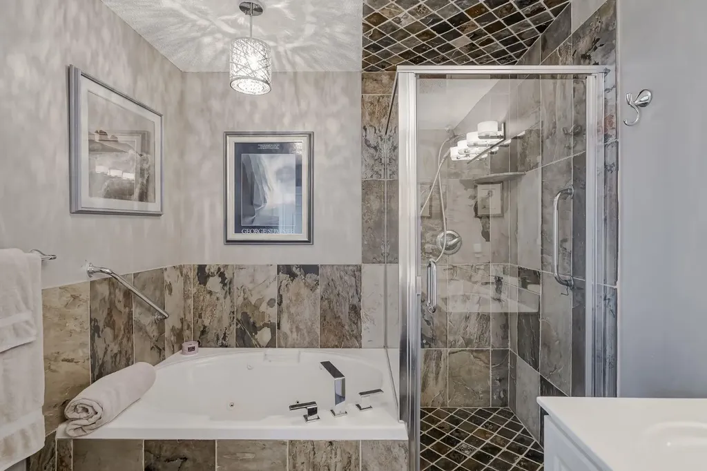 200 Sandstone Drive NW Calgary AB T3K4N7
