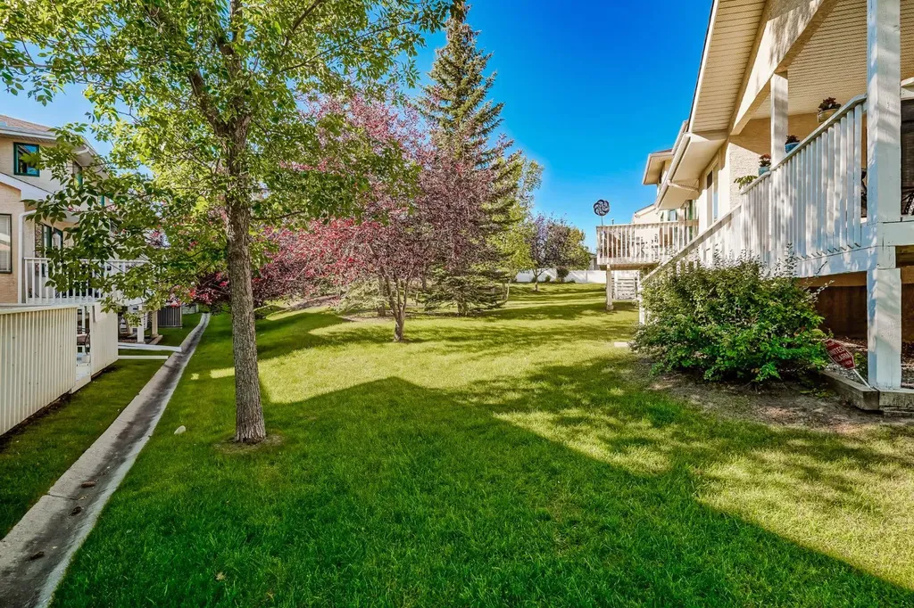 200 Sandstone Drive NW Calgary AB T3K4N7