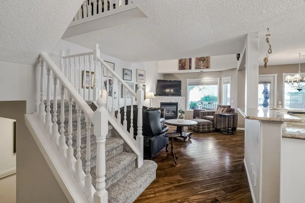 200 Sandstone Drive NW Calgary AB T3K4N7