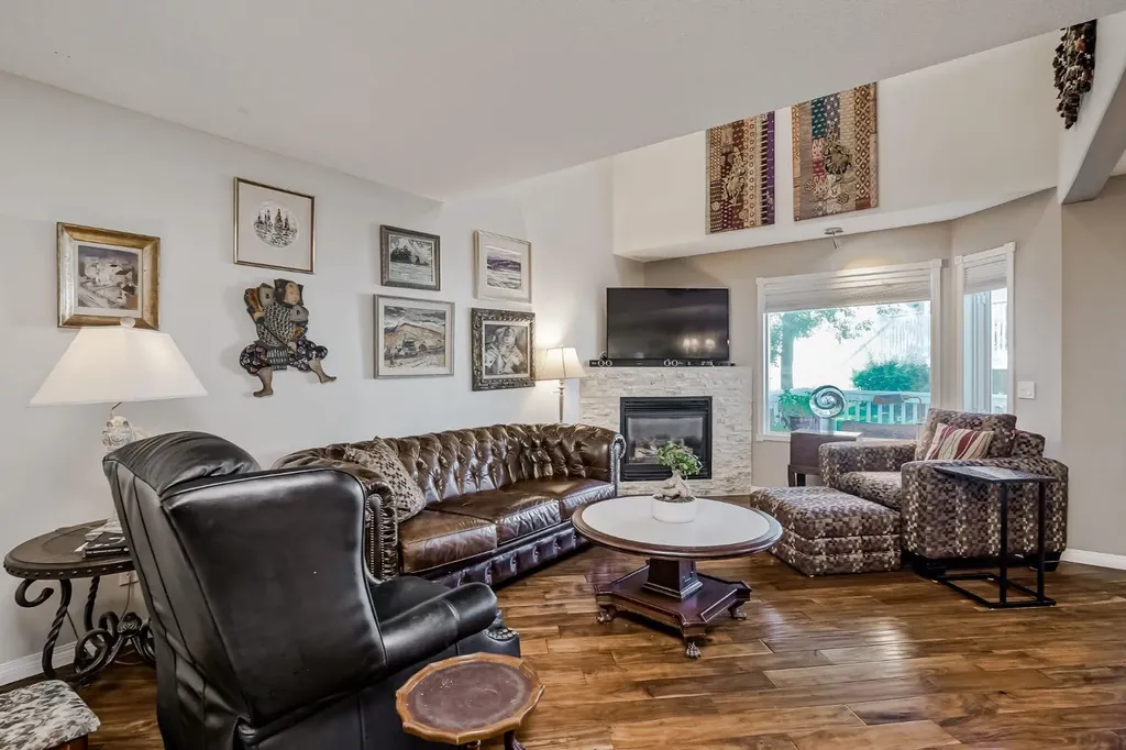 200 Sandstone Drive NW Calgary AB T3K4N7