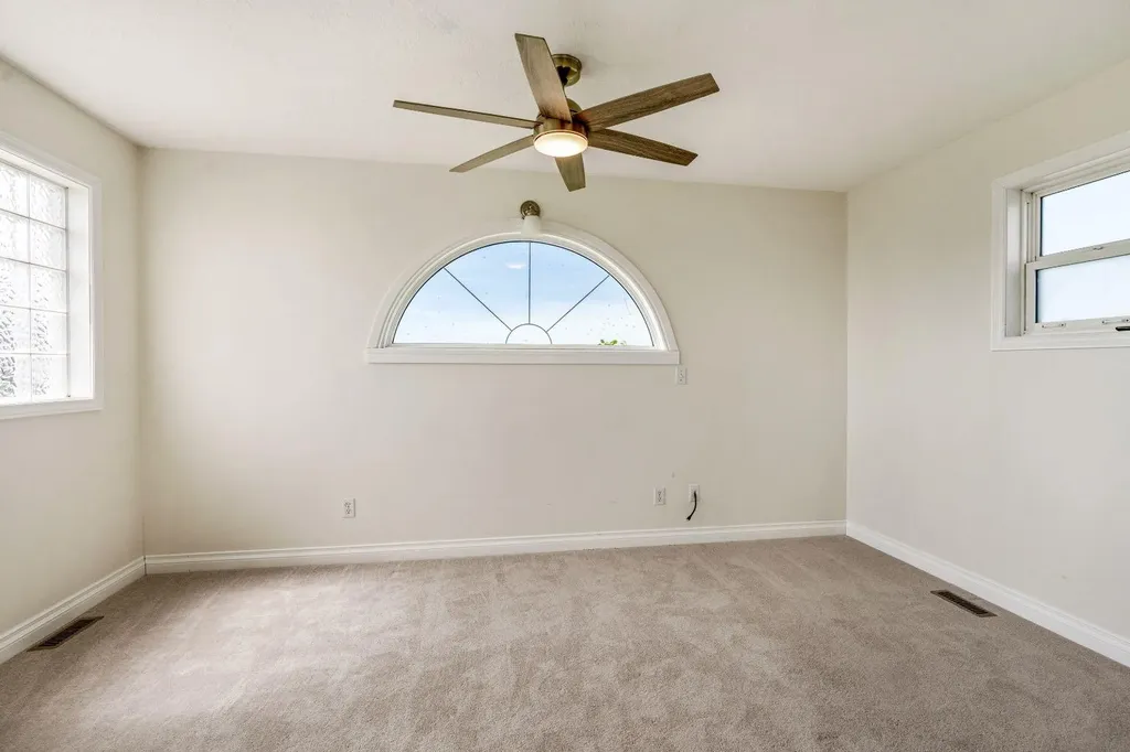 265036 Twp Road 30 Cardston AB T0K 0K0
