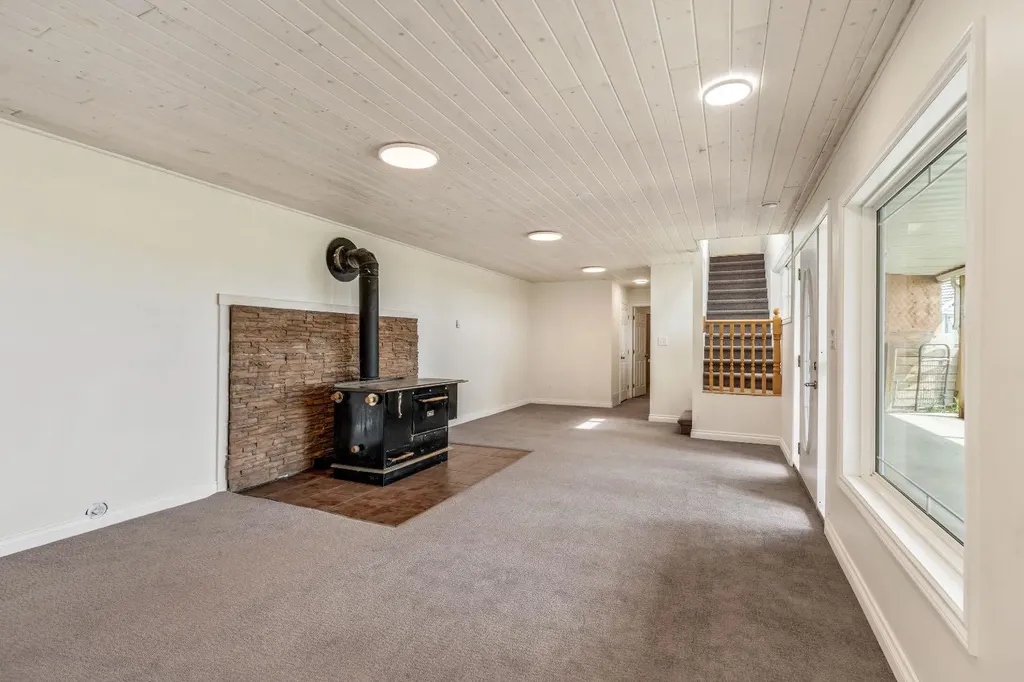 265036 Twp Road 30 Cardston AB T0K 0K0