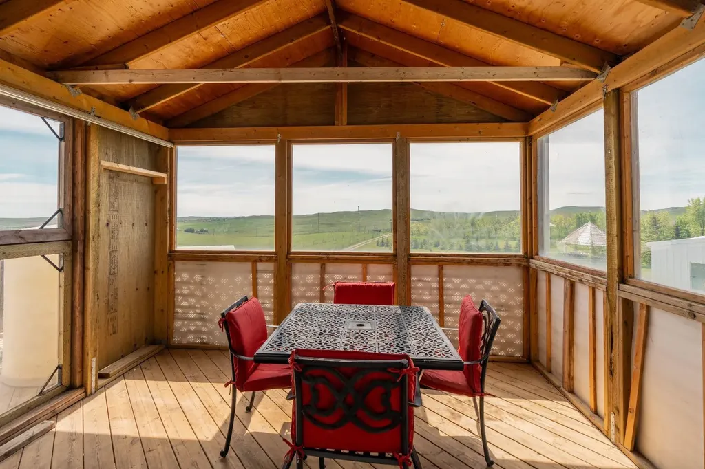 265036 Twp Road 30 Cardston AB T0K 0K0