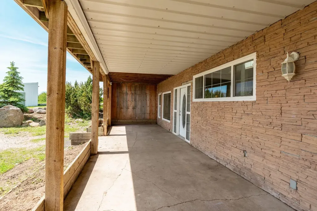 265036 Twp Road 30 Cardston AB T0K 0K0