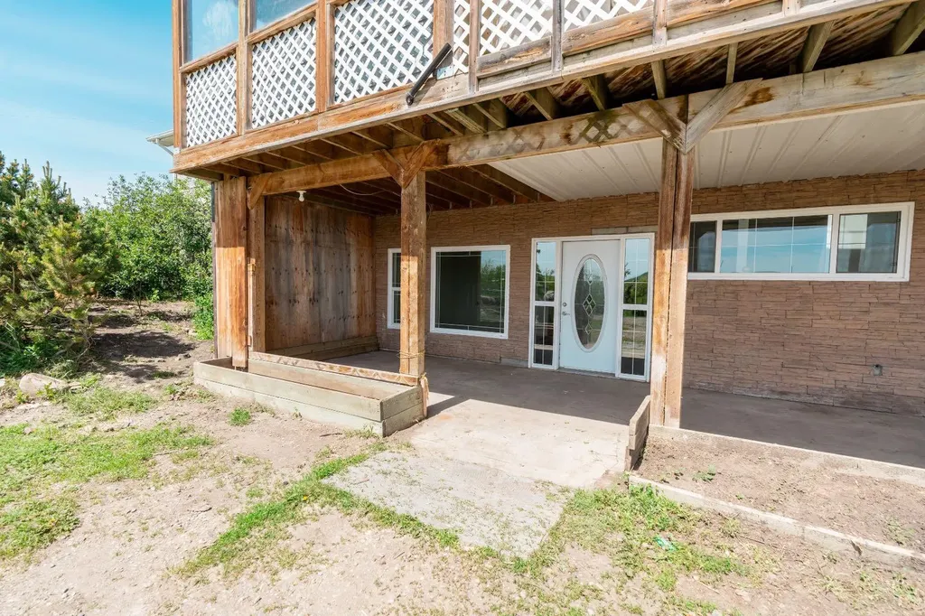 265036 Twp Road 30 Cardston AB T0K 0K0