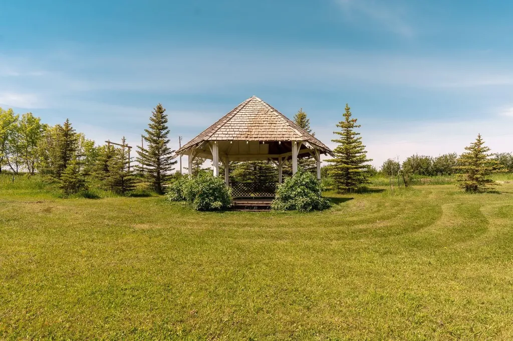 265036 Twp Road 30 Cardston AB T0K 0K0