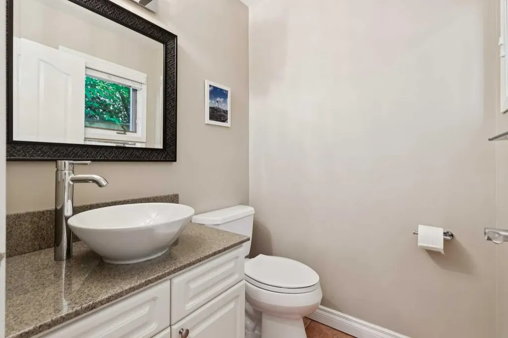 2405 26 Street SW Calgary AB T3E 2A6