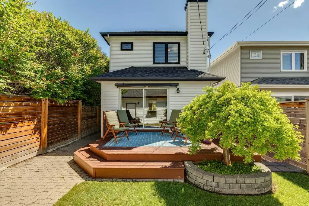 2405 26 Street SW Calgary AB T3E 2A6