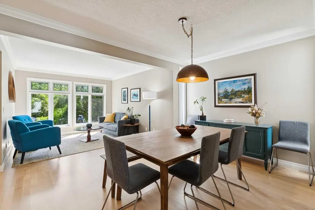 2405 26 Street SW Calgary AB T3E 2A6