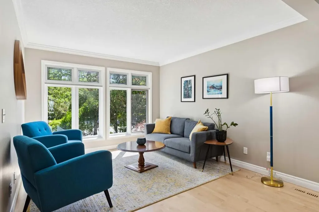 2405 26 Street SW Calgary AB T3E 2A6