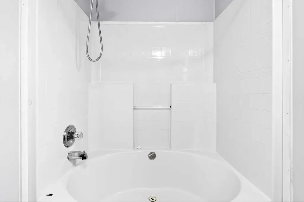 411 5 Street NW Sundre AB T0M 1X0