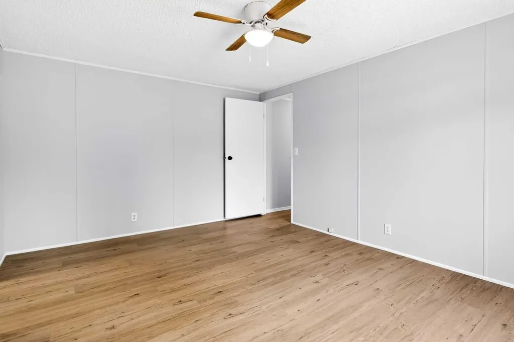 411 5 Street NW Sundre AB T0M 1X0