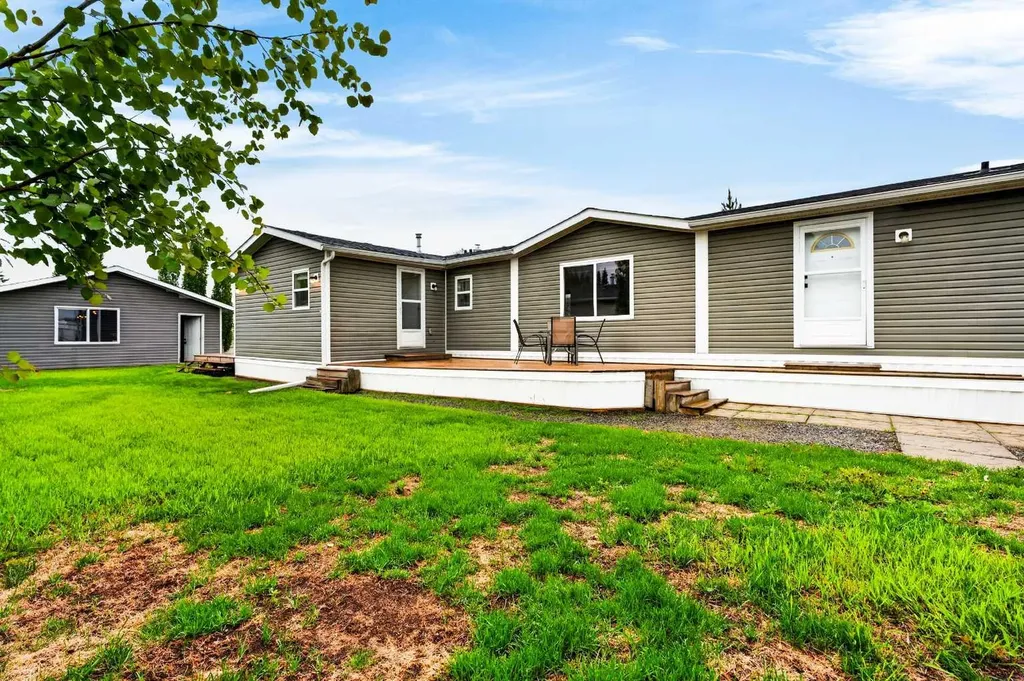 411 5 Street NW Sundre AB T0M 1X0