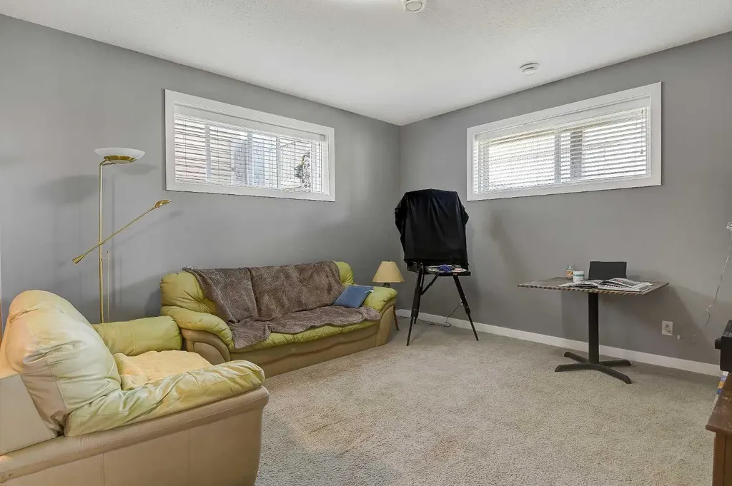 10138 85a Street Grande Prairie AB T8X 0N7