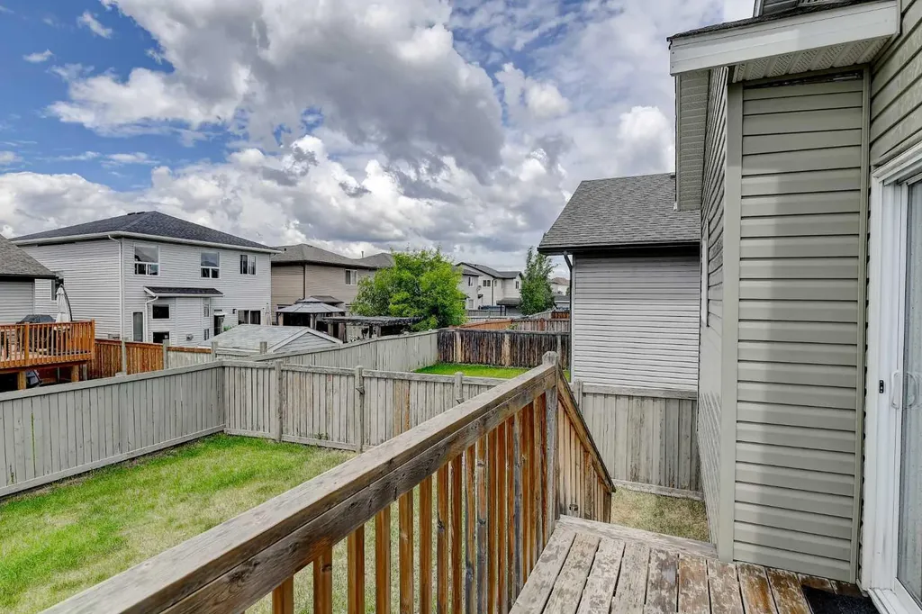 10138 85a Street Grande Prairie AB T8X 0N7