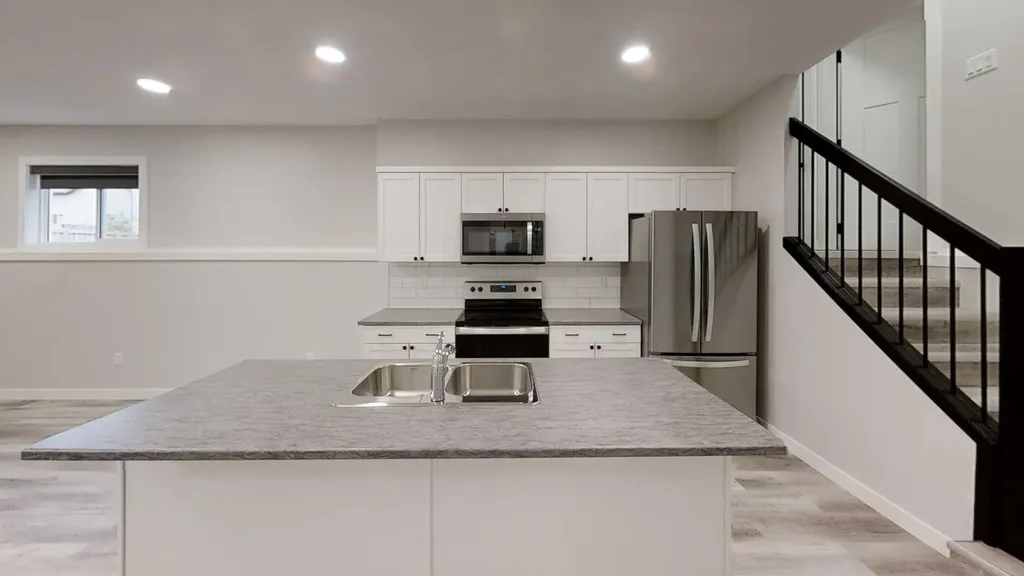 10230 128 Avenue Grande Prairie AB T8V6M6