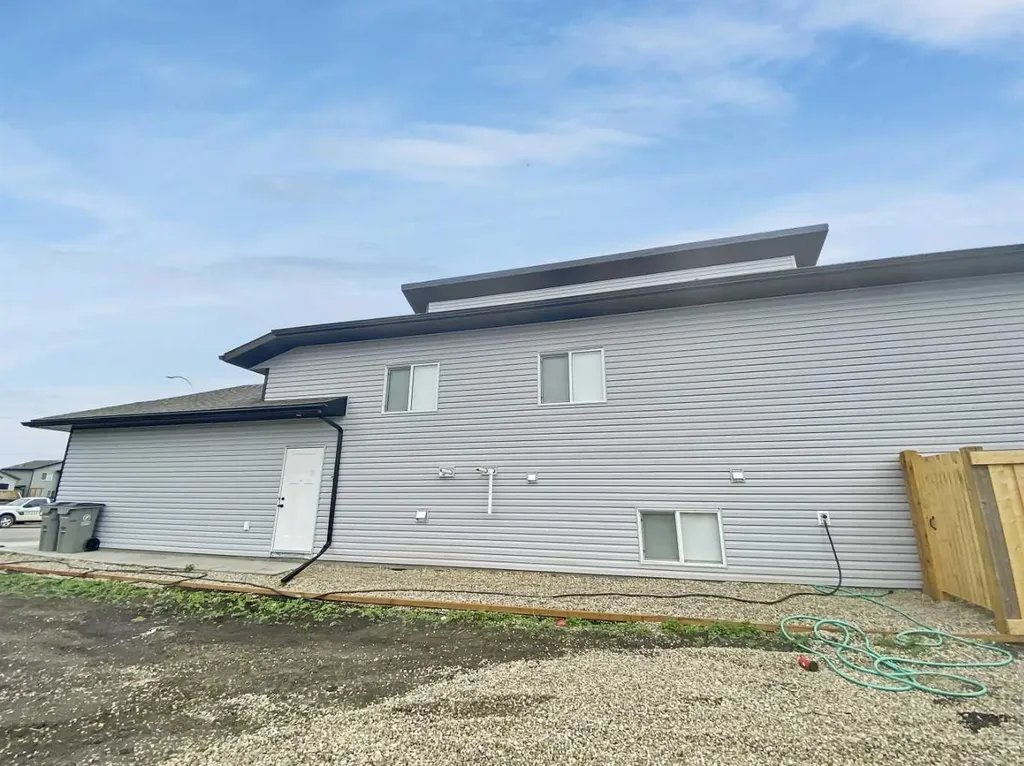10230 128 Avenue Grande Prairie AB T8V6M6