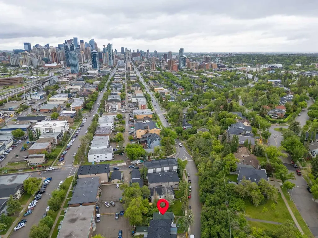 2016 12 Avenue SW Calgary AB T3C 0S1