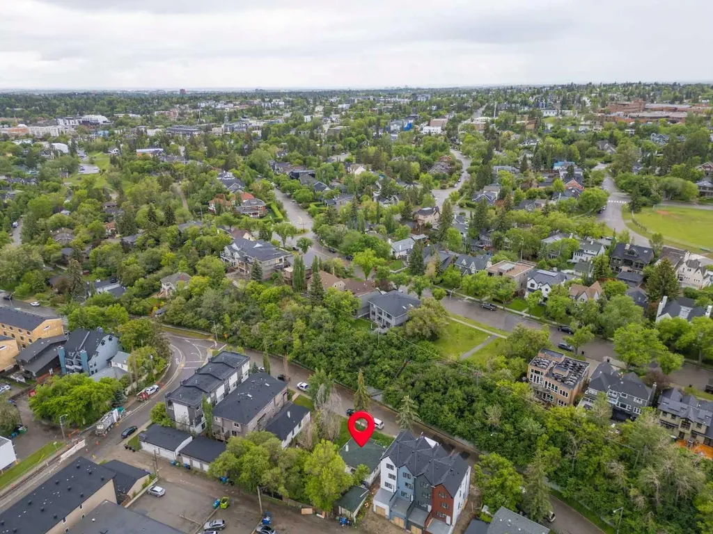 2016 12 Avenue SW Calgary AB T3C 0S1