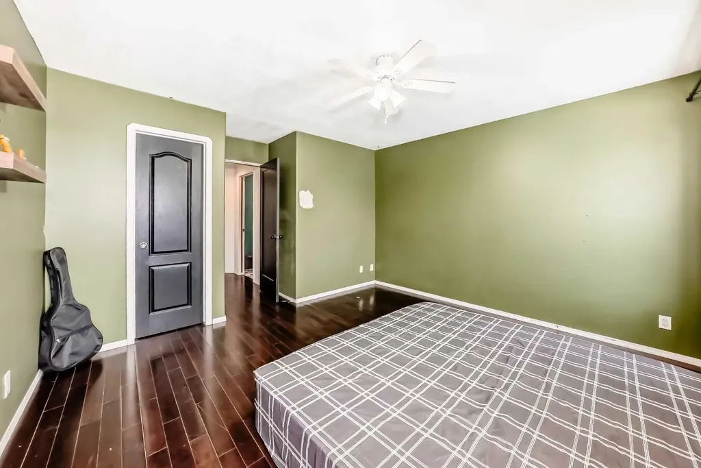 29 Duval Crescent Red Deer AB T4R 2Y6