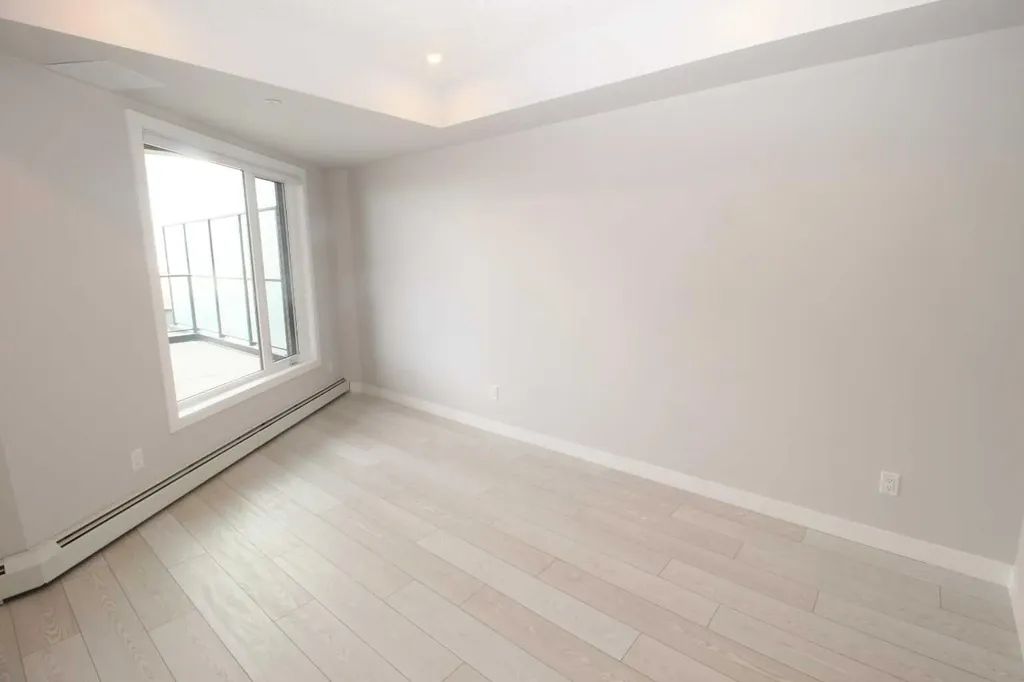 8370 Broadcast Avenue SW Calgary AB T3H 6L3