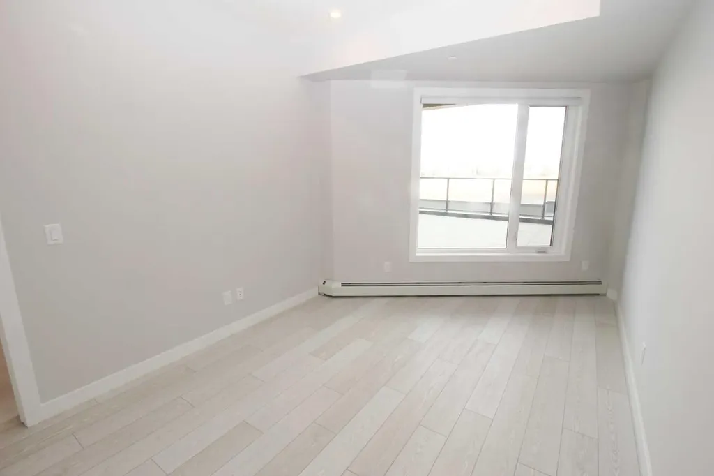 8370 Broadcast Avenue SW Calgary AB T3H 6L3