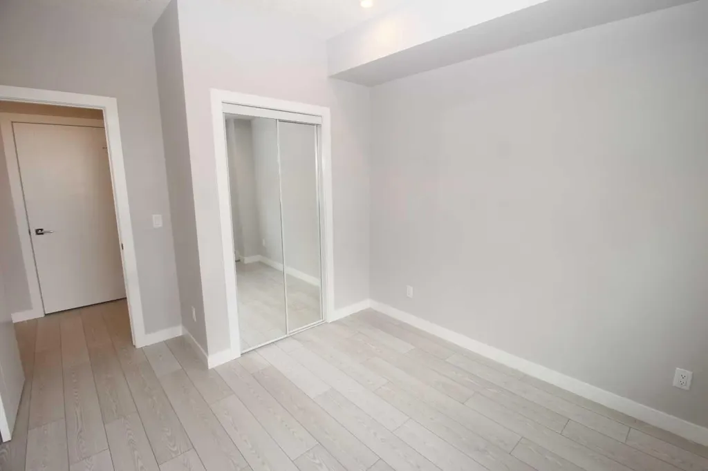 8370 Broadcast Avenue SW Calgary AB T3H 6L3