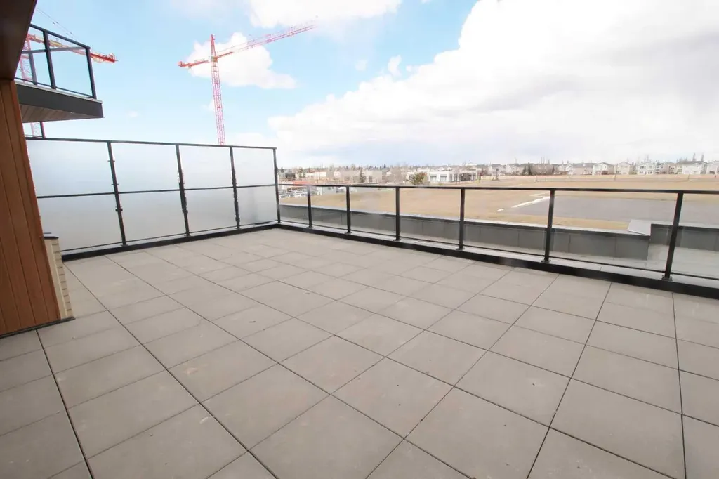8370 Broadcast Avenue SW Calgary AB T3H 6L3