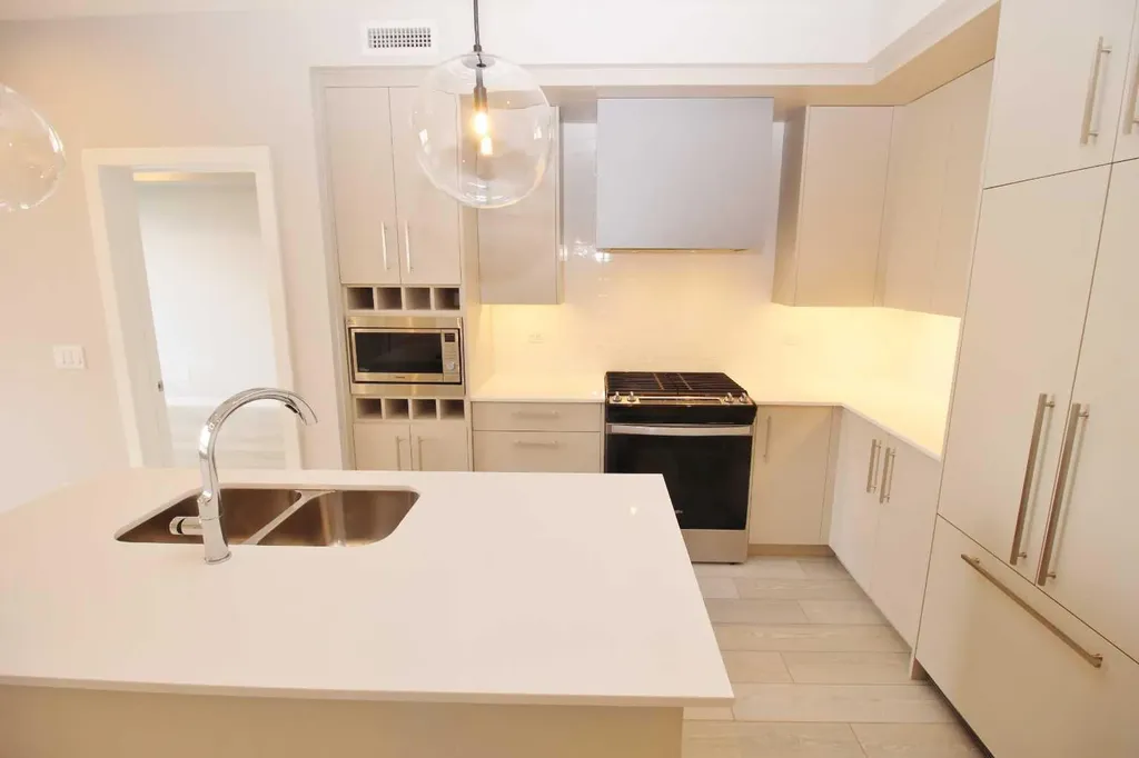 8370 Broadcast Avenue SW Calgary AB T3H 6L3
