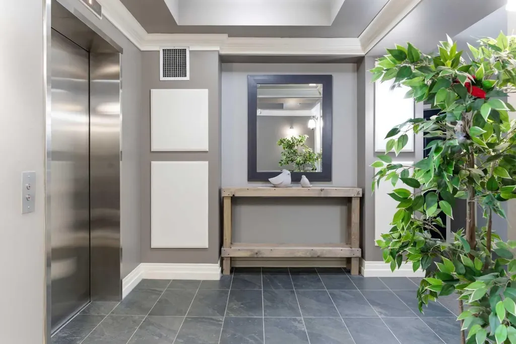 37 Prestwick Drive SE Calgary AB T2Z 4Z2