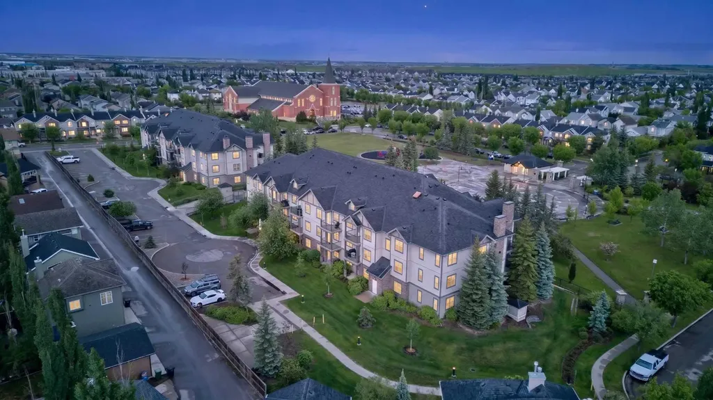 37 Prestwick Drive SE Calgary AB T2Z 4Z2