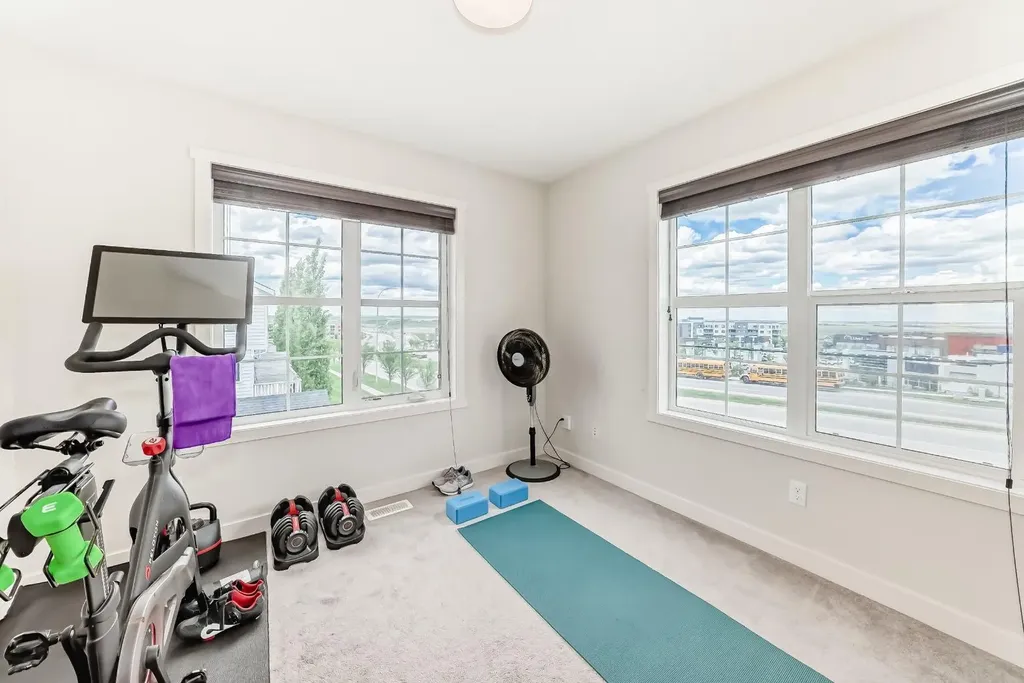6 Nolan Hill Gate NW Calgary AB T3R 0T9