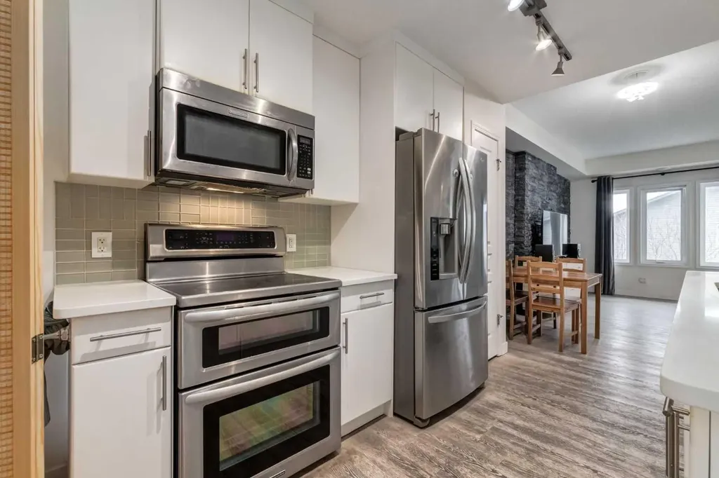 64 Auburn Bay Close SE Calgary AB T3M 0Y5