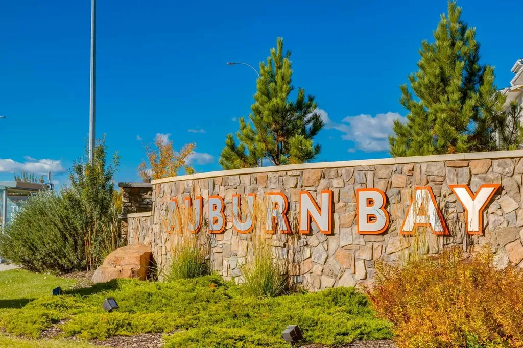 64 Auburn Bay Close SE Calgary AB T3M 0Y5
