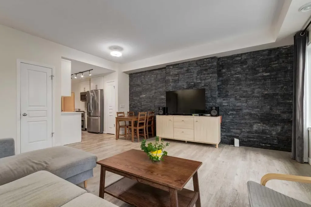 64 Auburn Bay Close SE Calgary AB T3M 0Y5