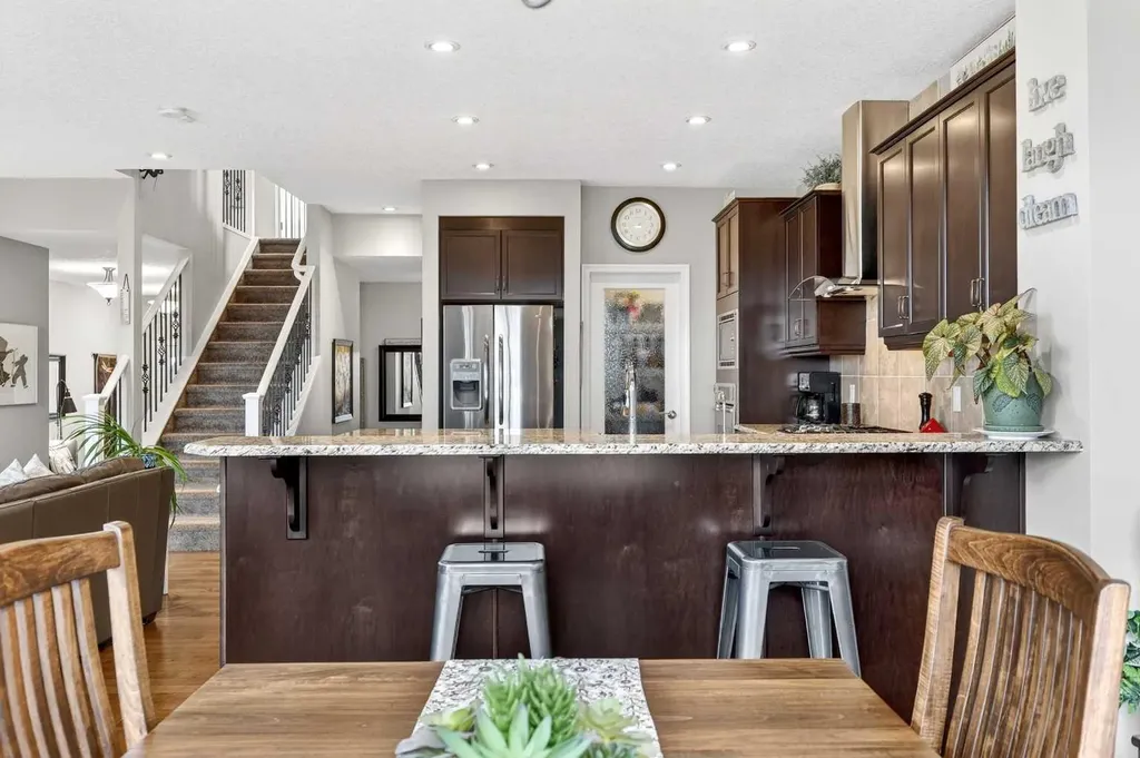 283 Mahogany Terrace SE Calgary AB T3M 0T5