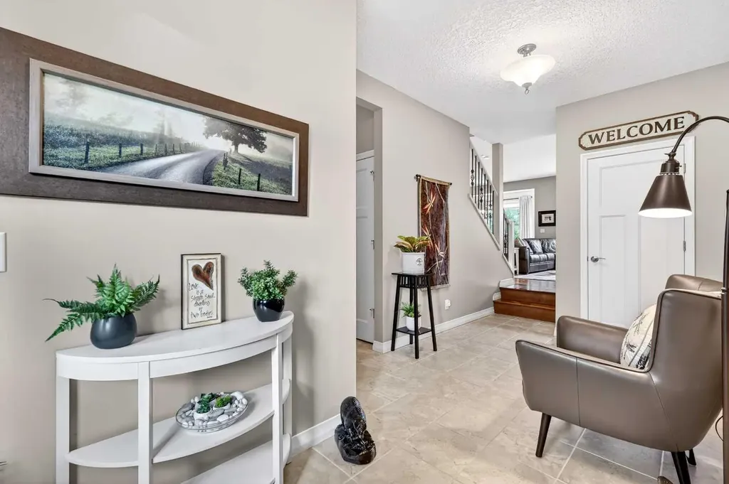 283 Mahogany Terrace SE Calgary AB T3M 0T5