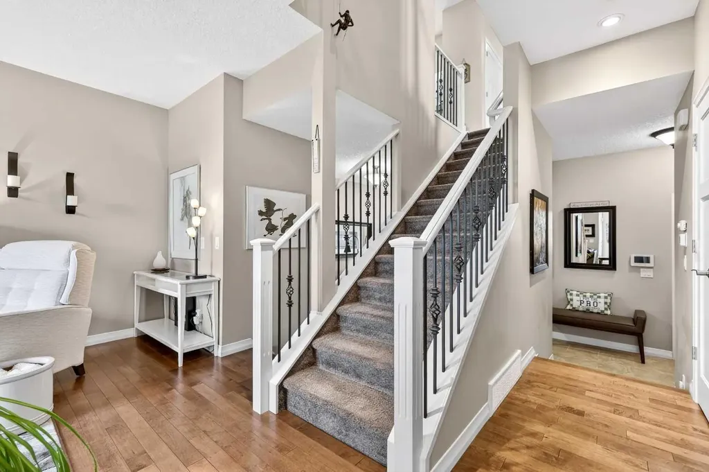 283 Mahogany Terrace SE Calgary AB T3M 0T5