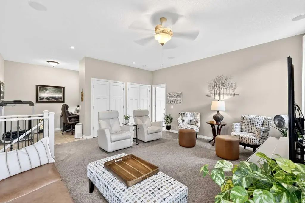 283 Mahogany Terrace SE Calgary AB T3M 0T5